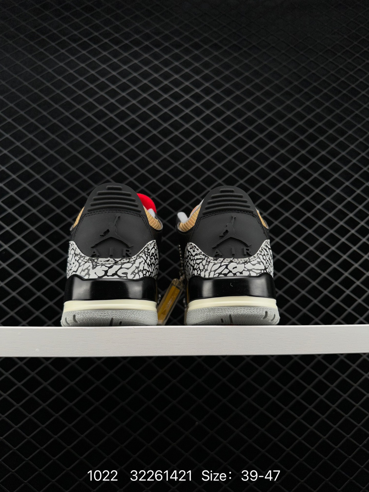 Air Jordan 3 Retro “mocha”